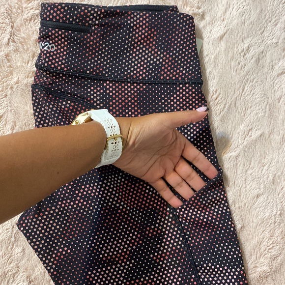 NWT: Lululemon Speed MR Tight, 28” SW REFLECTIVE. Size 8. - Picture 2 of 12